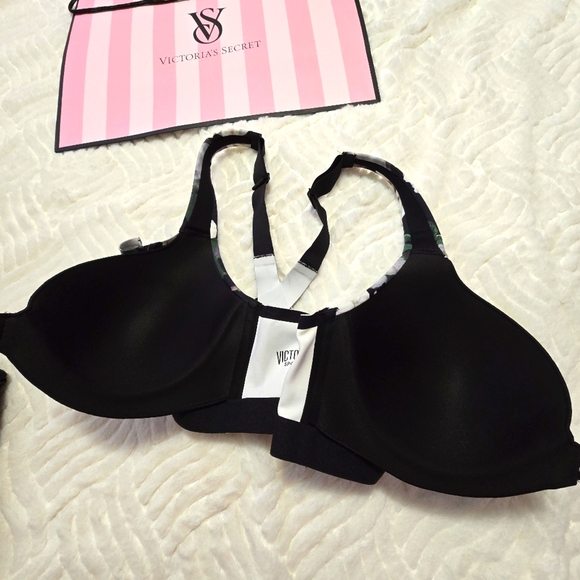 VSX Sports Workout Set . Black&White Floral. Size: Top 36C, Bottom S - Picture 5 of 9